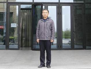 励学笃行