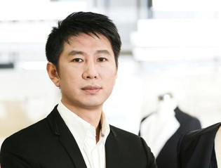 校友的感人事迹